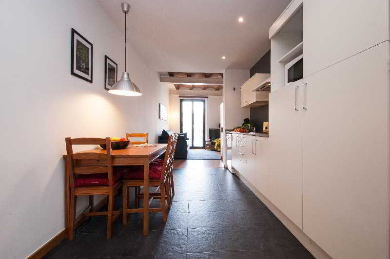 Short Stay Group Liceu Serviced Apartments Барселона Экстерьер фото