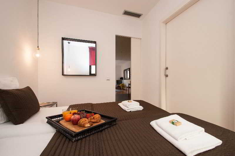 Short Stay Group Liceu Serviced Apartments Барселона Экстерьер фото