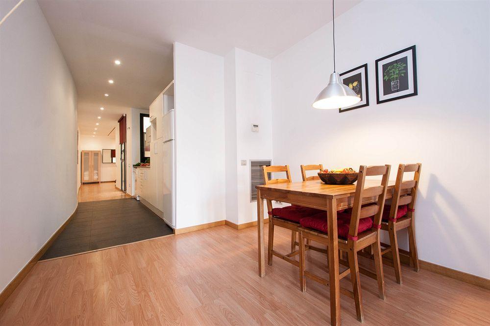 Short Stay Group Liceu Serviced Apartments Барселона Экстерьер фото