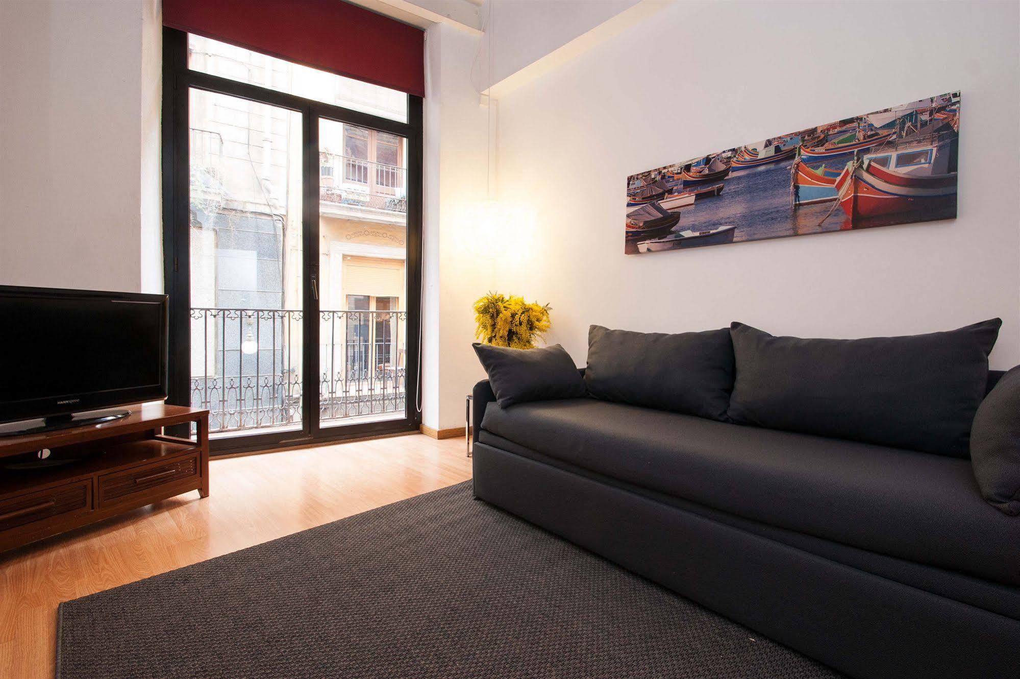 Short Stay Group Liceu Serviced Apartments Барселона Экстерьер фото