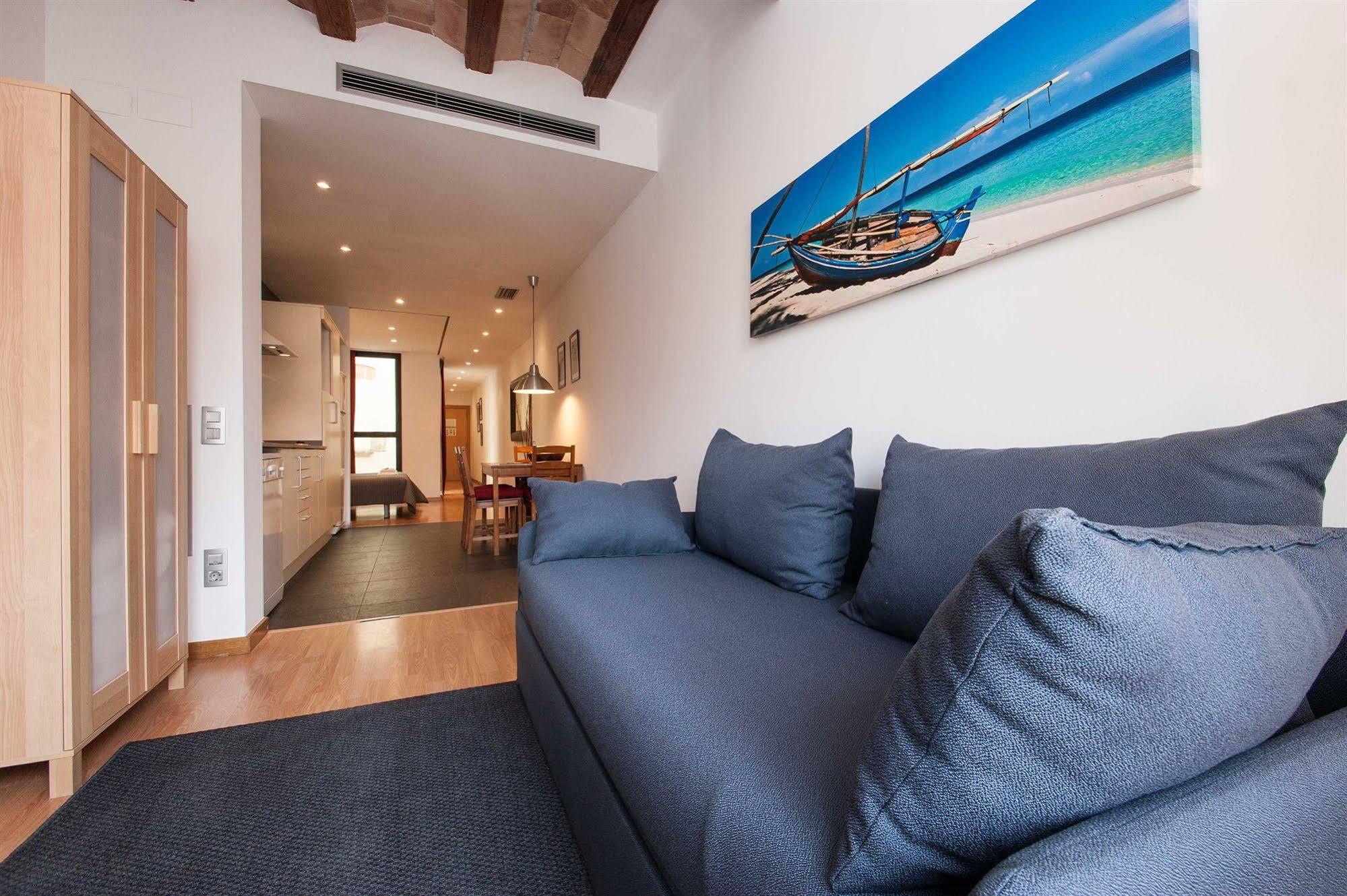 Short Stay Group Liceu Serviced Apartments Барселона Экстерьер фото