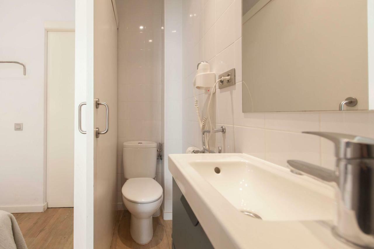 Short Stay Group Liceu Serviced Apartments Барселона Экстерьер фото