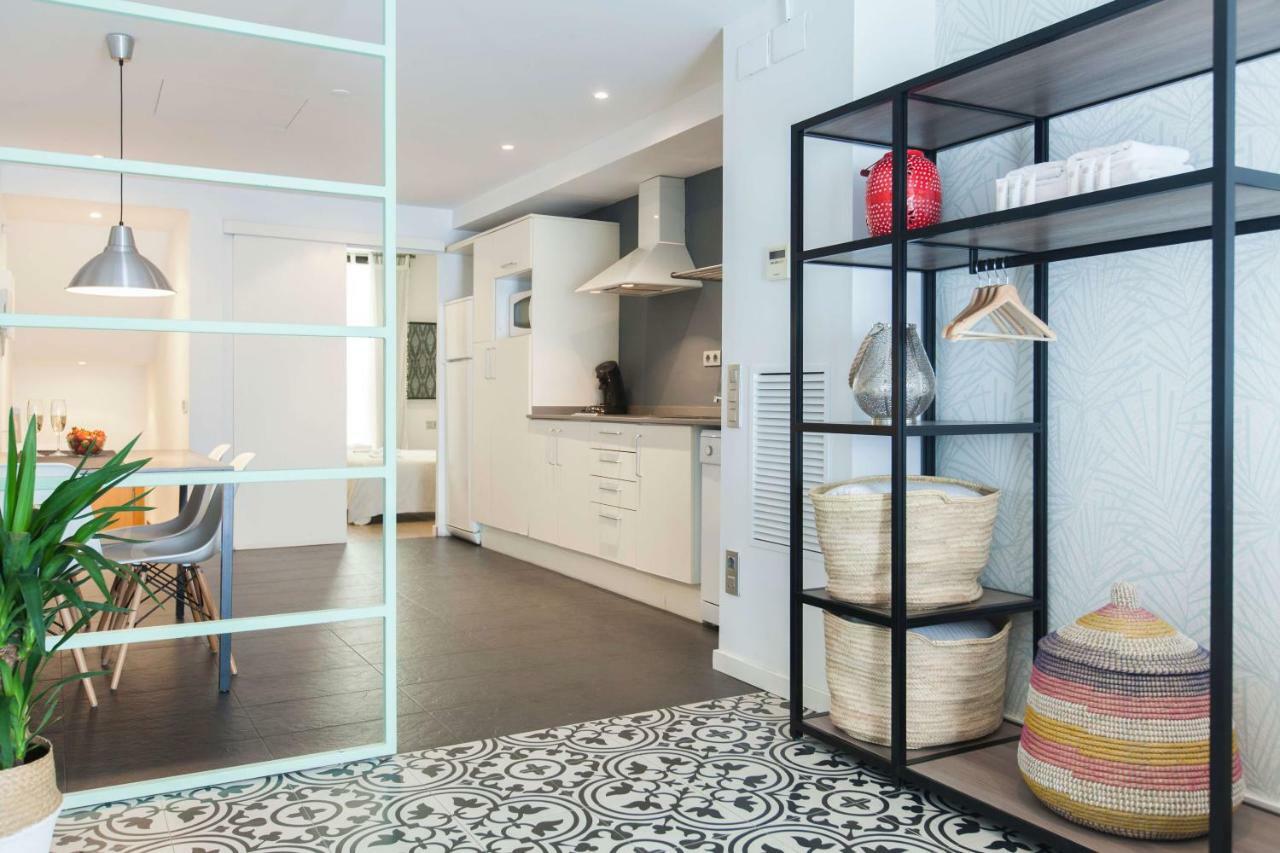 Short Stay Group Liceu Serviced Apartments Барселона Экстерьер фото