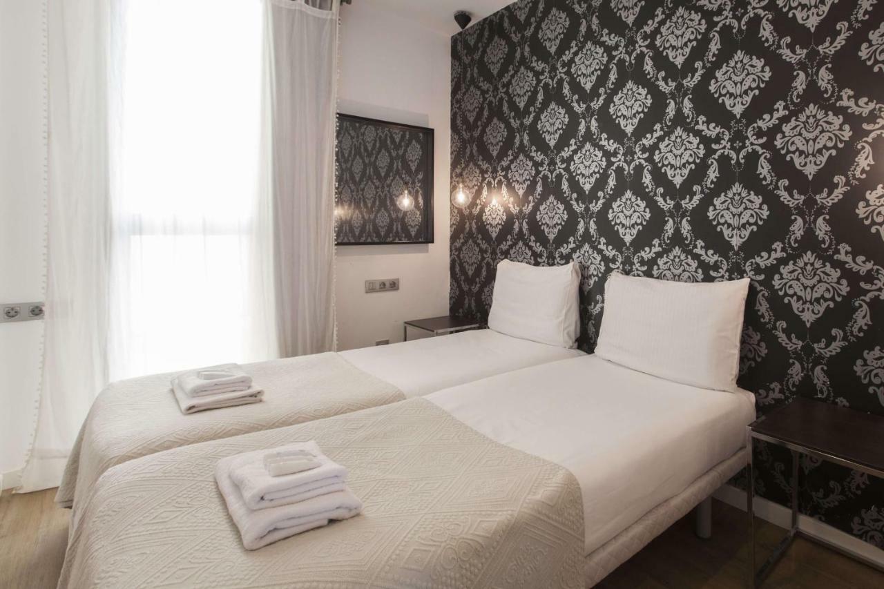 Short Stay Group Liceu Serviced Apartments Барселона Экстерьер фото